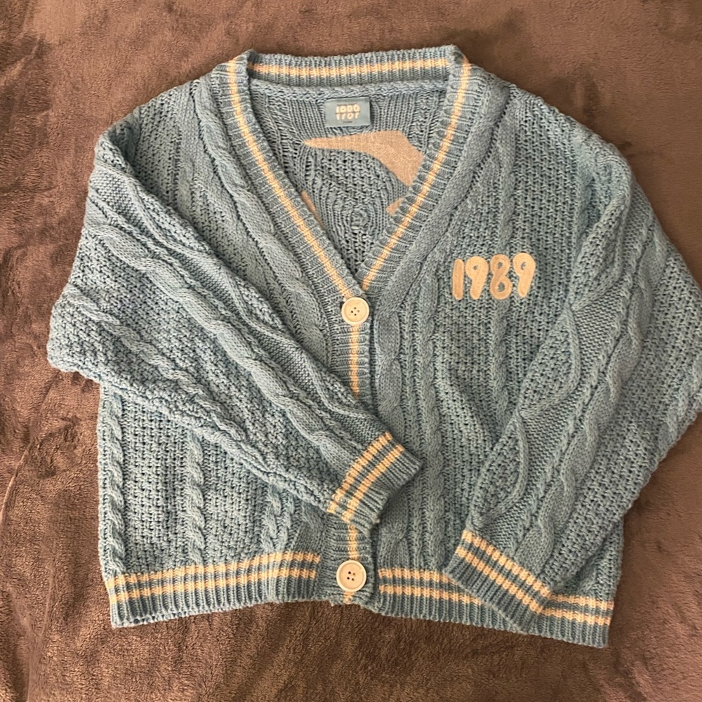 Taylor Swift 1989 cardigan Excellent used condition
